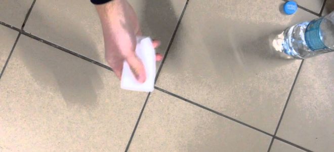 Как быстро почистить и отбелить швы между плиткой